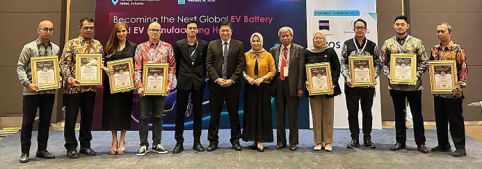 PLNE Raih Penghargaan Bergengsi untuk Inovasi Infrastruktur Pengisian Electric Vehicle