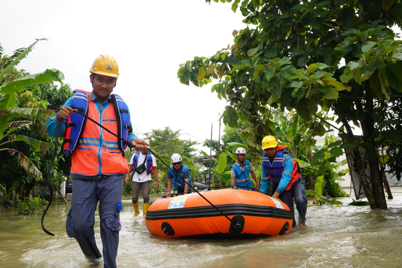 Cuaca Ekstrim Diprediksi Masih Berlanjut, PLN Imbau Pelanggan Amankan Penggunaan Kelistrikan